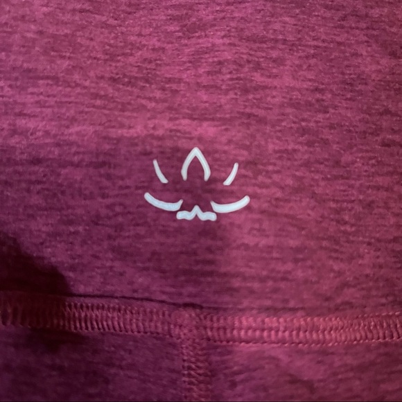 Beyond Yoga x Peloton Burgundy Leggings Size Small - Picture 5 of 8